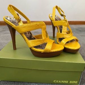 Gianni Bini women’s 7.5 dress sandals.